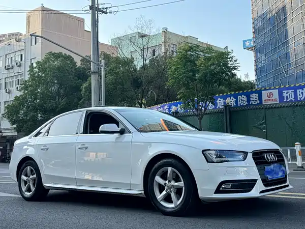 Audi A4L 2013