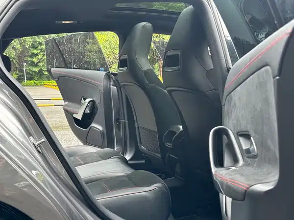 Mercedes-Benz CLA 2023