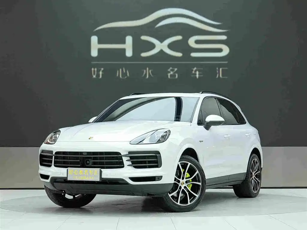 Porsche Cayenne Hybrid 2023