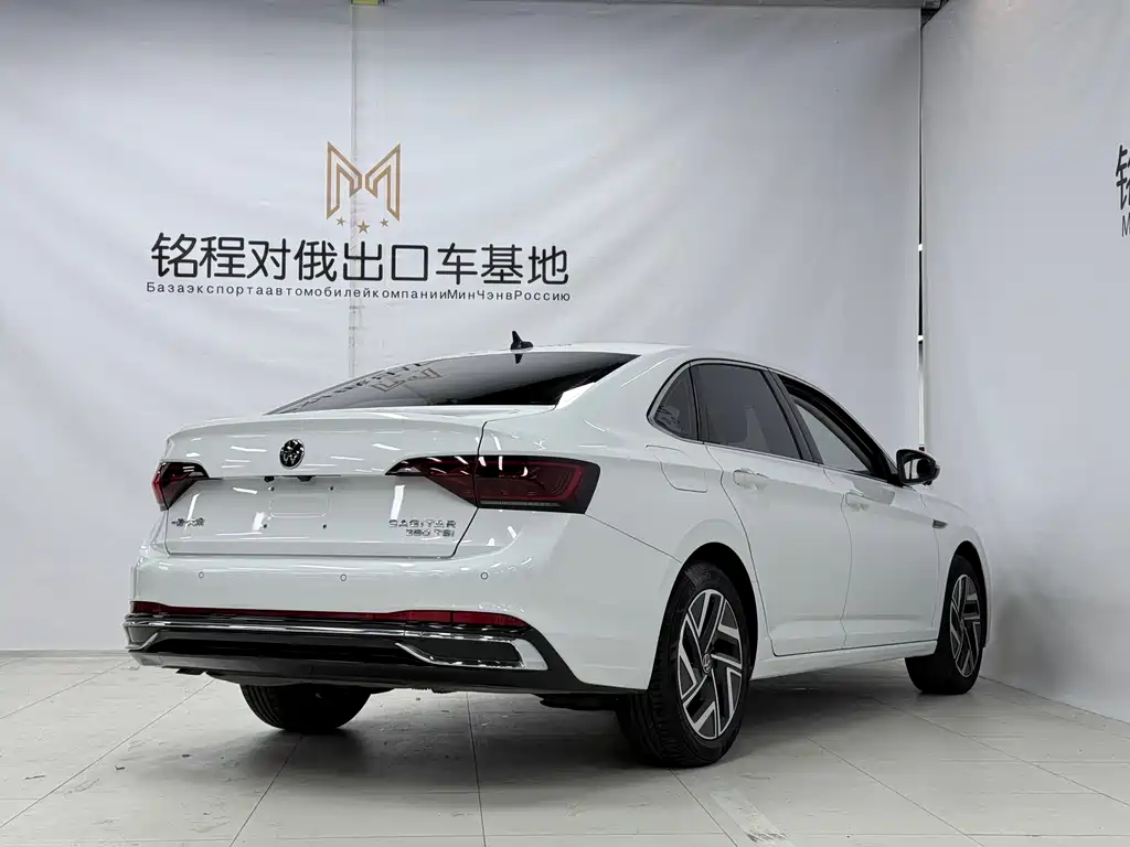 Volkswagen Sagitar 2022