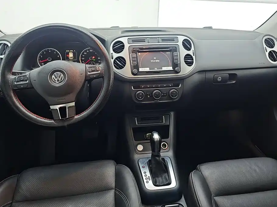 Volkswagen Tiguan 2016 — фото 12