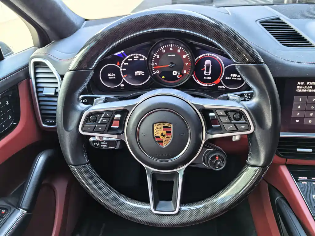 Porsche Cayenne 2022 — фото 15