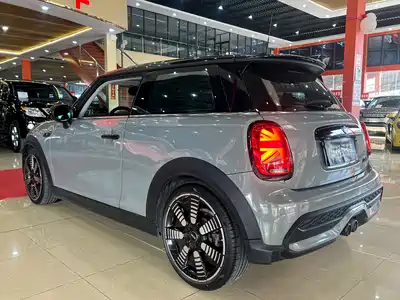MINI MINI 2022