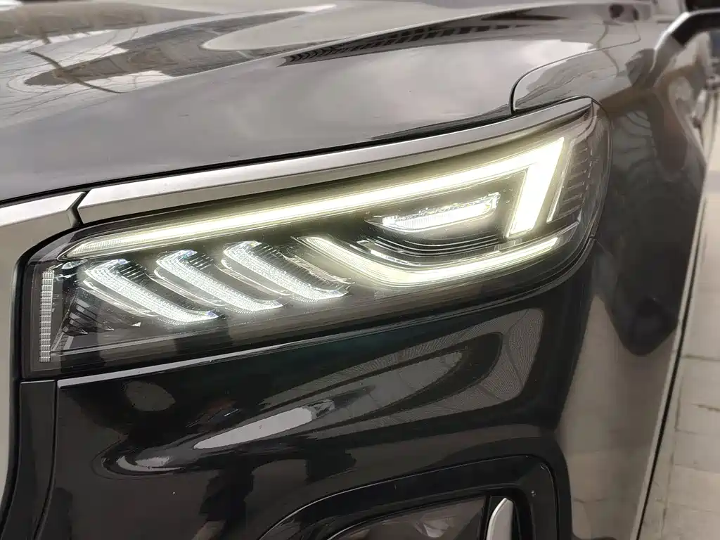 Hongqi HS5 2024 — фото 12