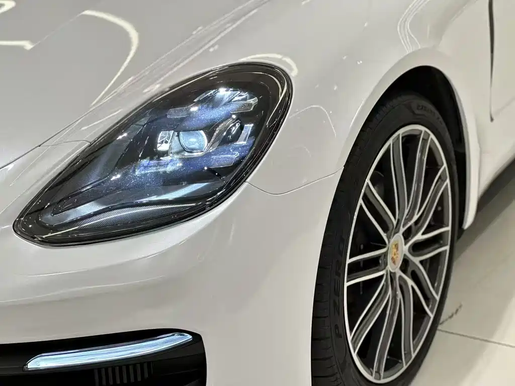 Porsche Panamera 2021 — фото 3
