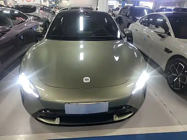 Xiaomi SU7 2024
