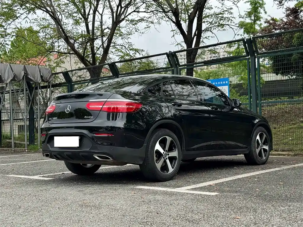 Mercedes-Benz GLC Coupe 2018 — фото 10