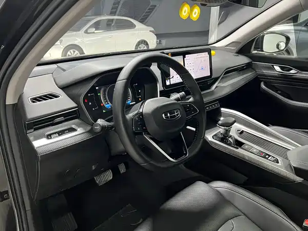 Geely Xingrui 2021