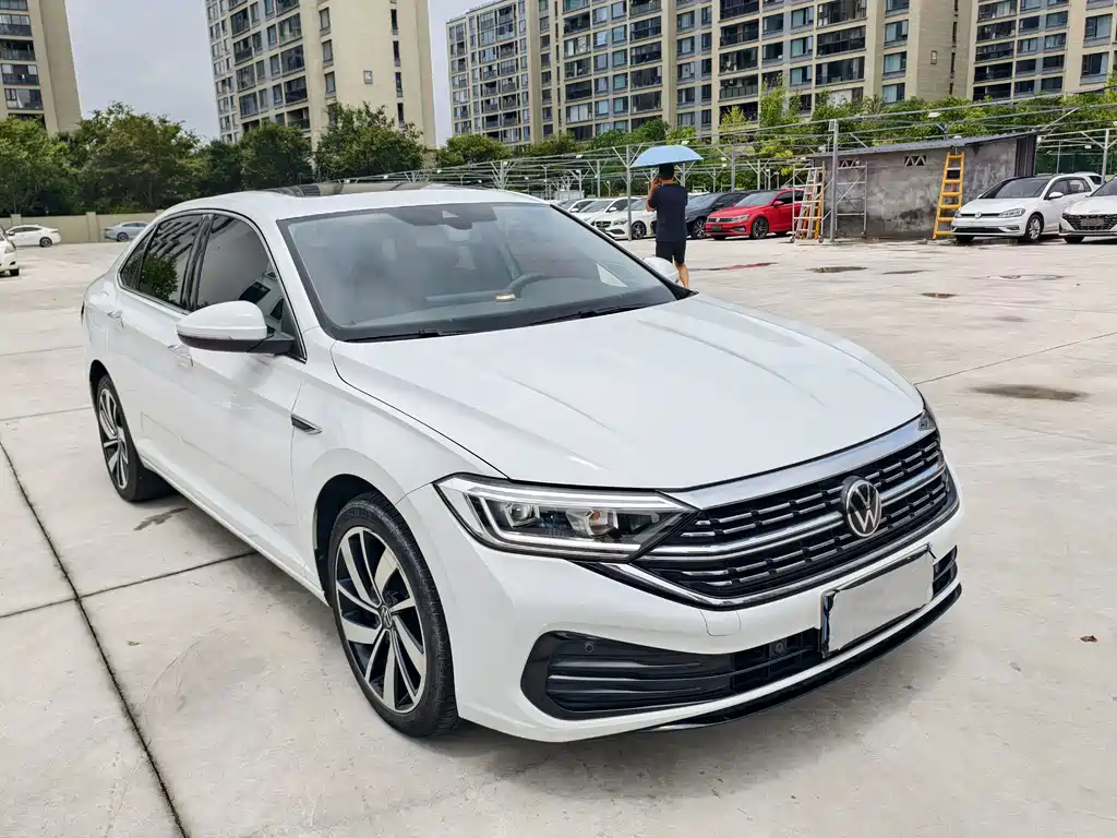 Volkswagen Sagitar 2023