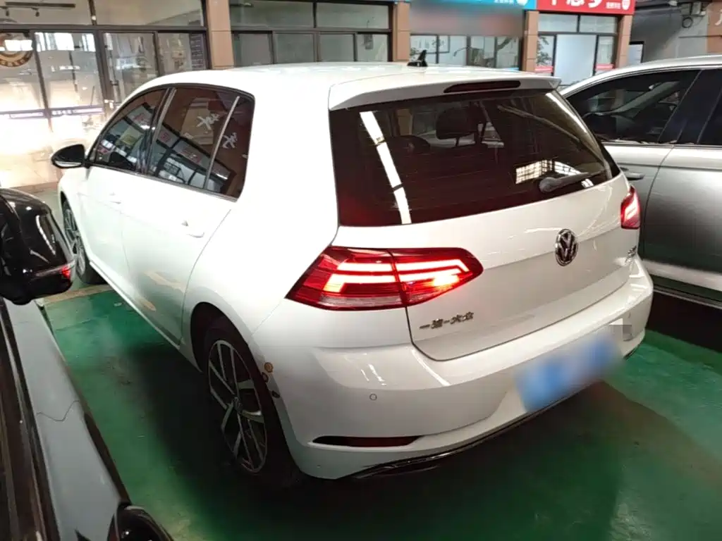 Volkswagen Golf 2020