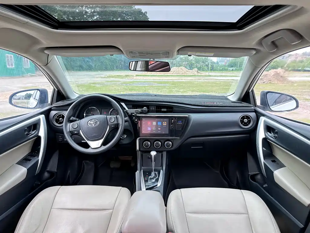 Toyota Corolla 2017 — фото 12