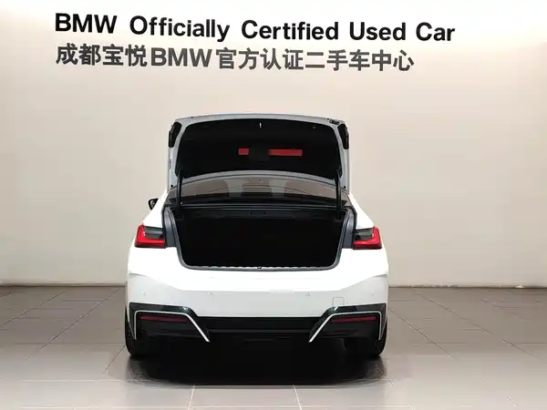 BMW i3 2024