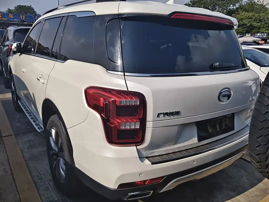 GAC Motor Trumpchi GS8 2017 — фото 14