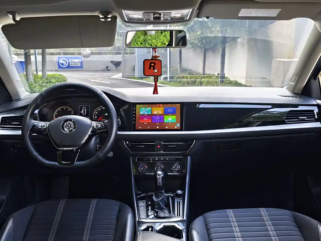 Volkswagen Lavida 2018 — фото 11