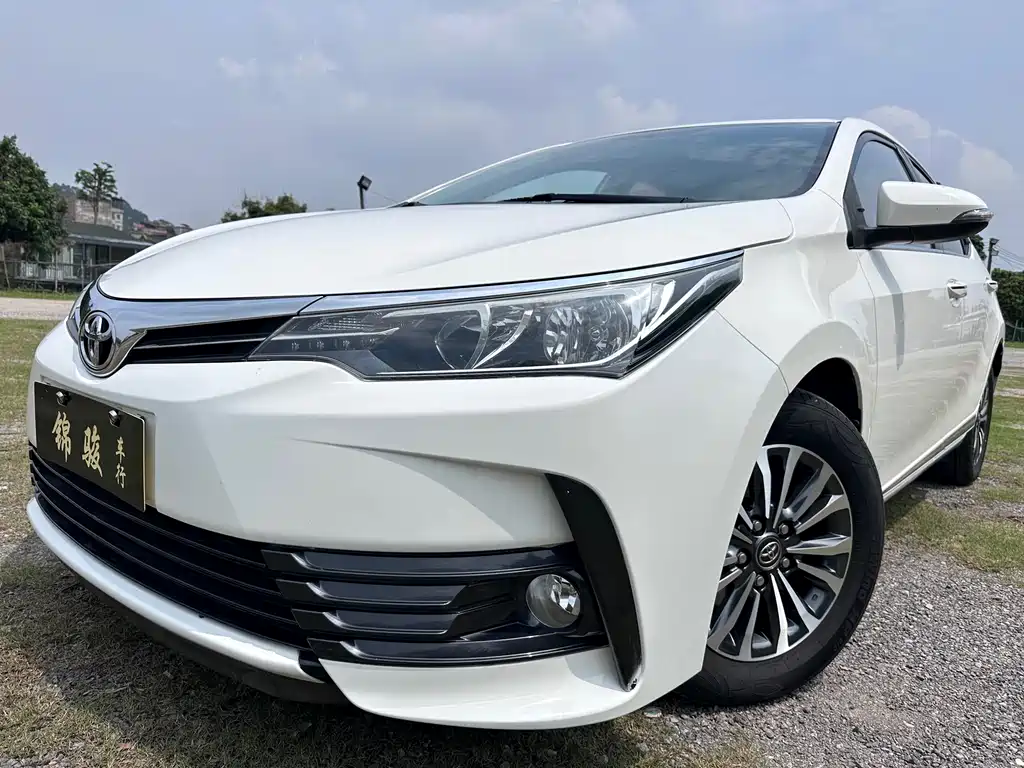 Toyota Corolla 2017 — фото 8