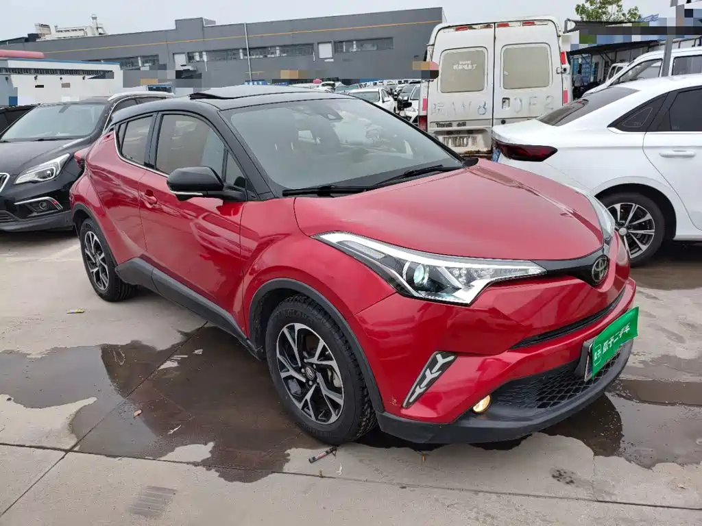 Toyota C-HR 2020 — фото 4