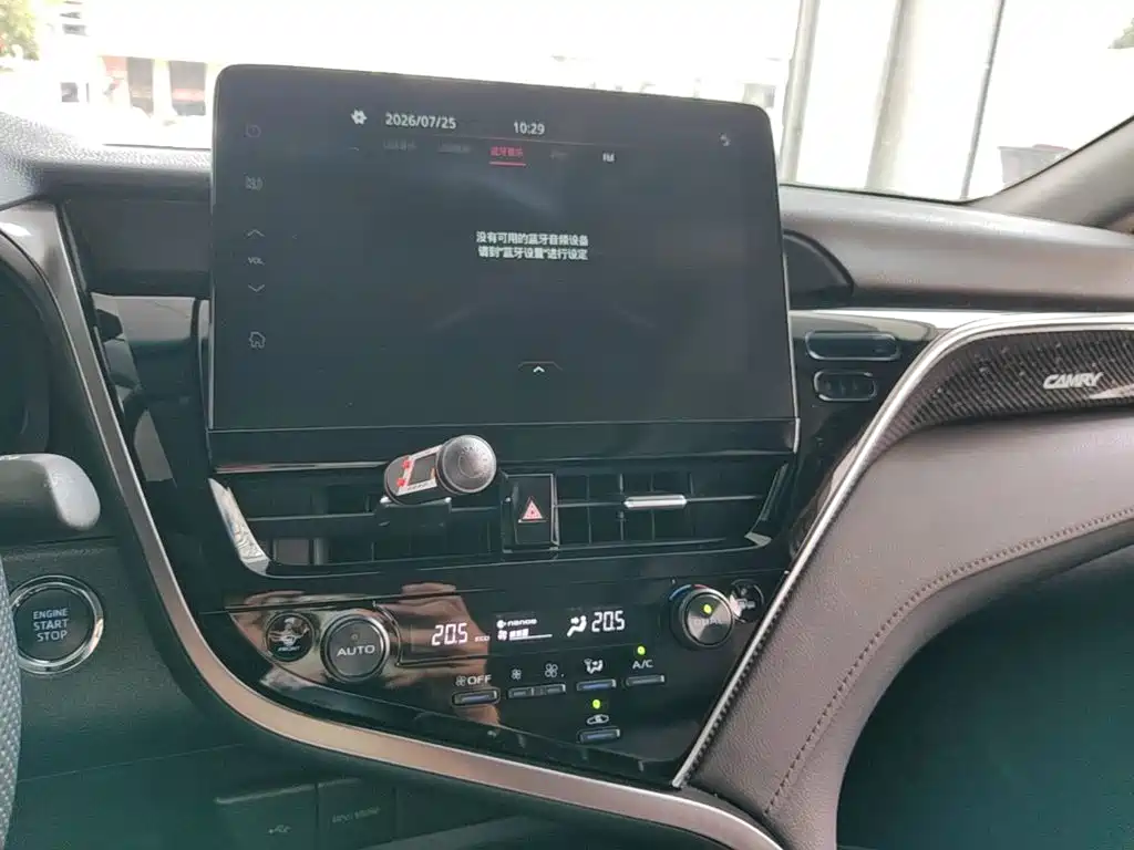Toyota Camry 2021 — фото 13