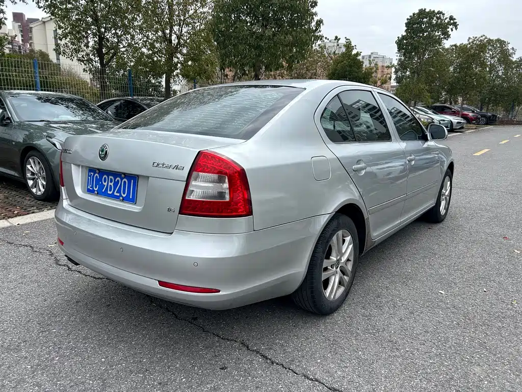 Skoda Octavia 2013 — фото 14