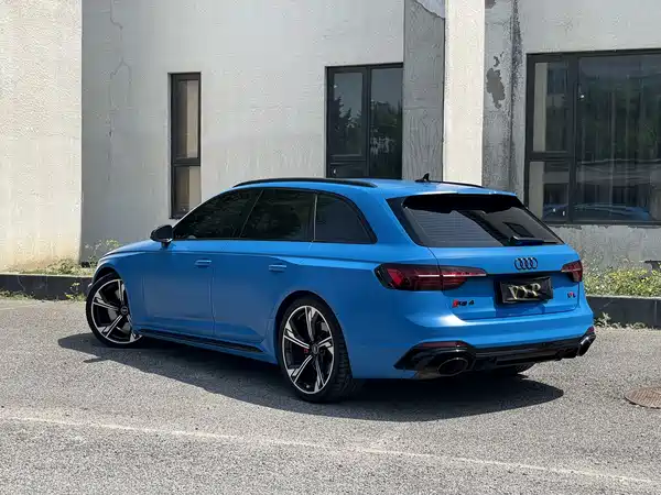 Audi RS 4 2021