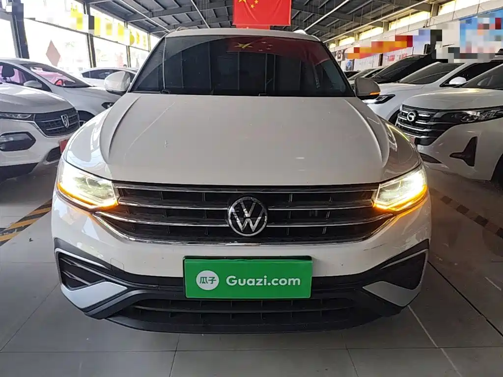 Volkswagen Tiguan L 2022 — фото 3