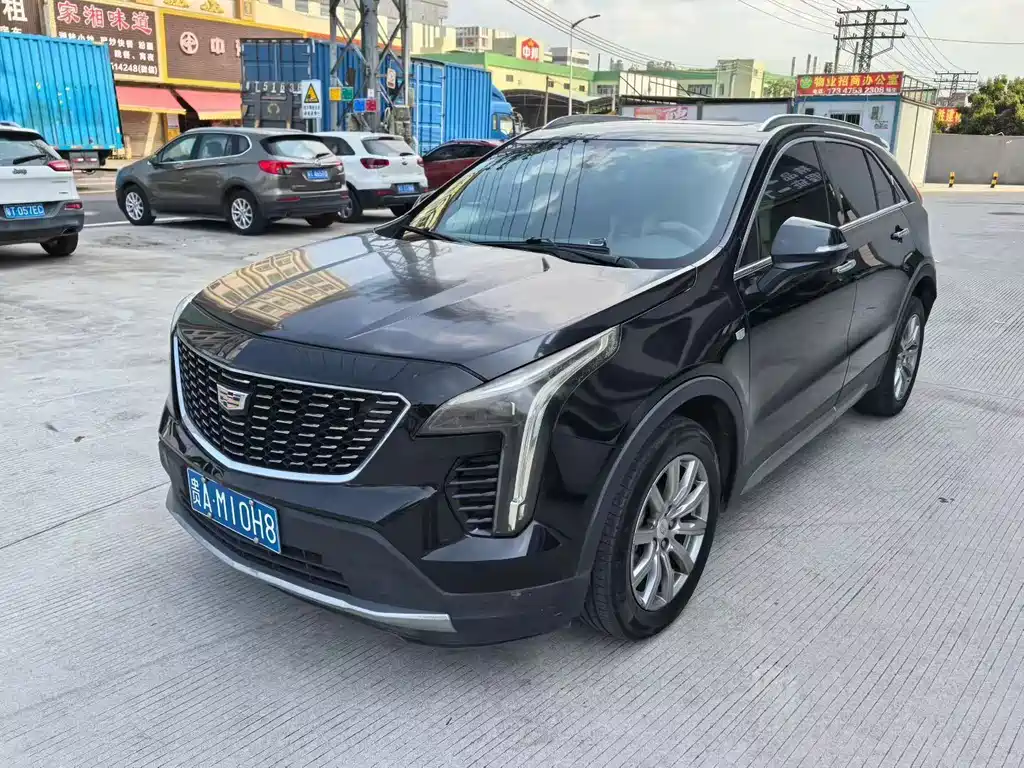 Cadillac XT4 2019 — фото 1