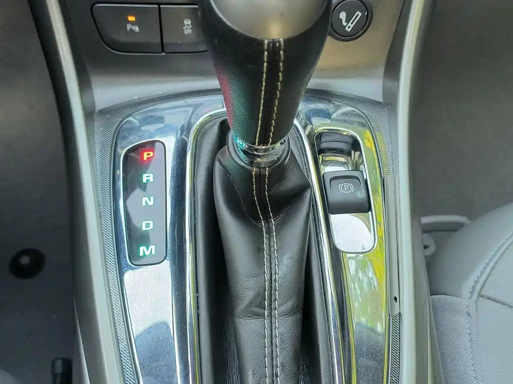 Chevrolet Malibu 2014 — фото 13