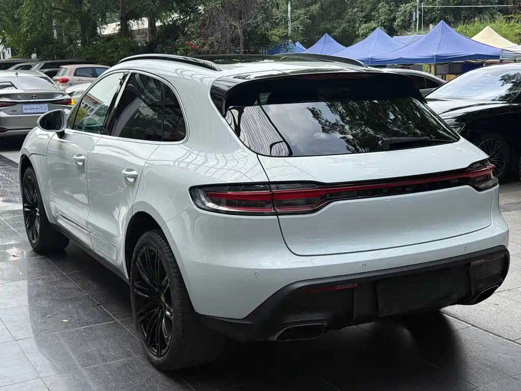 Porsche Macan 2022 — фото 11