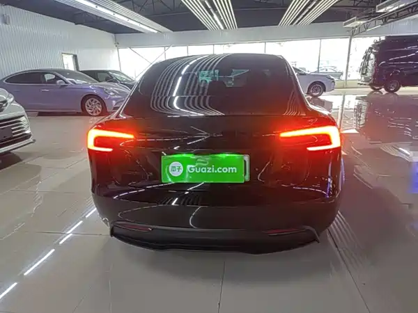 Tesla Model 3 2026