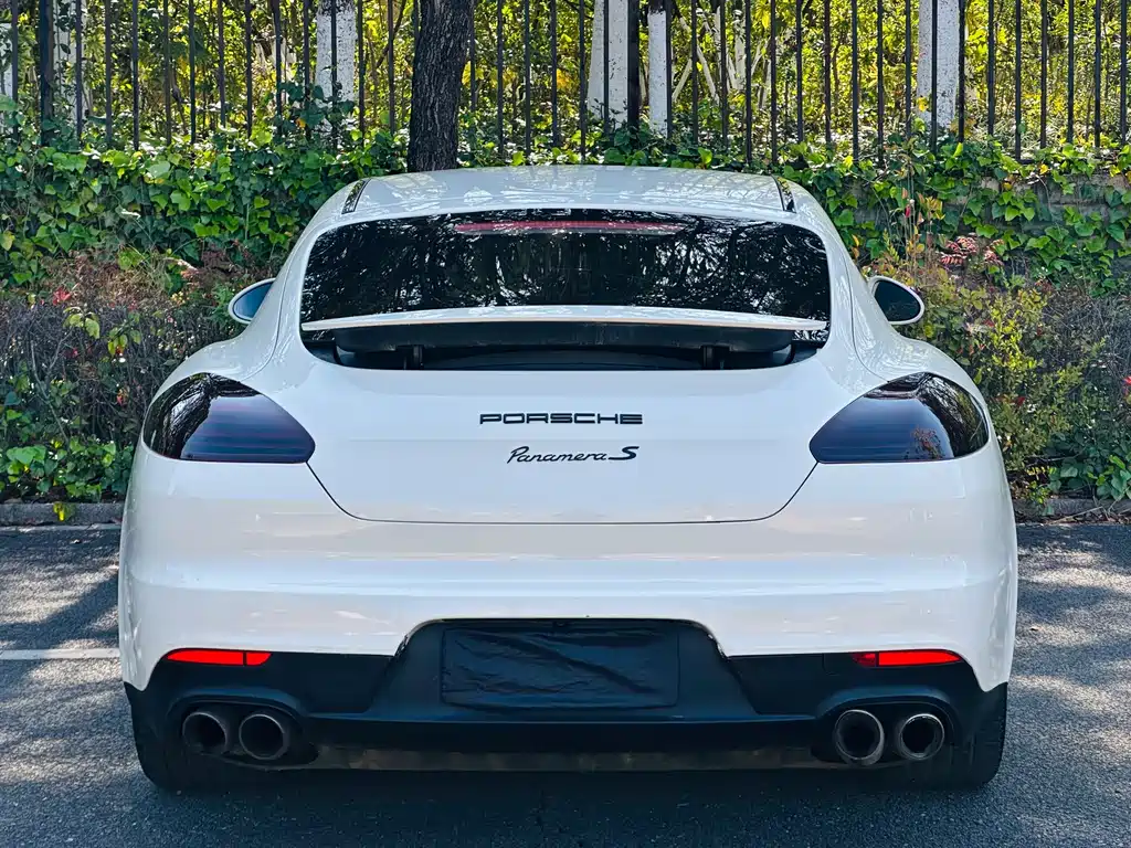 Porsche Panamera 2016 — фото 11