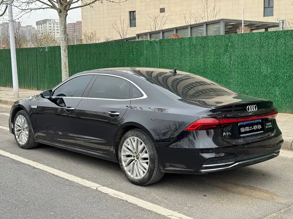 Audi A7L 2023 — фото 9