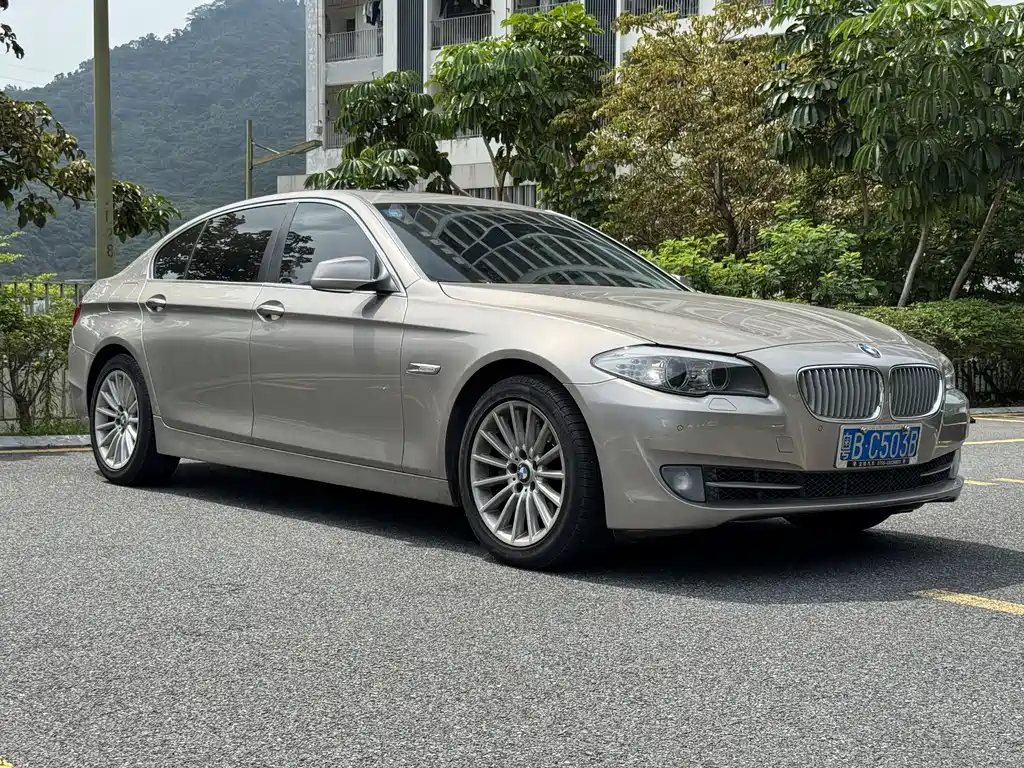 BMW 5 Series 2012 — фото 3