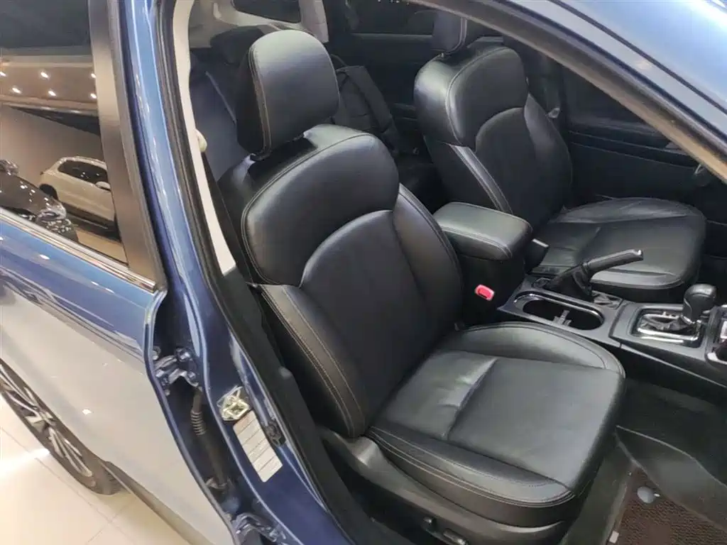 Subaru Forester 2018 — фото 25