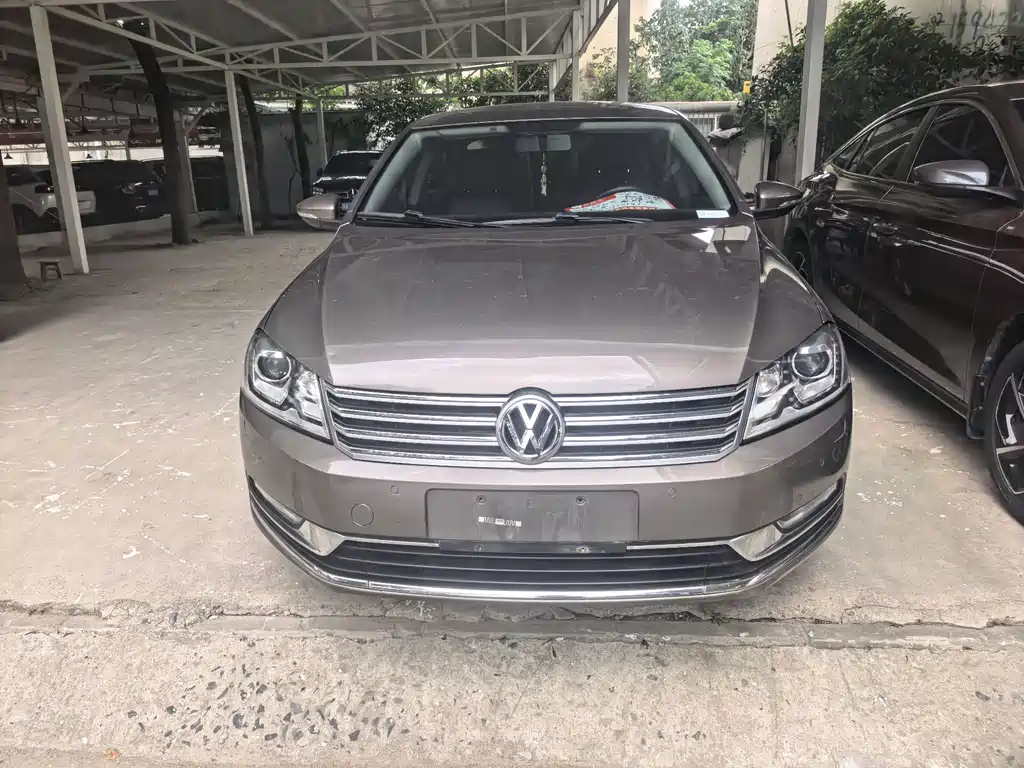Volkswagen Magotan 2016