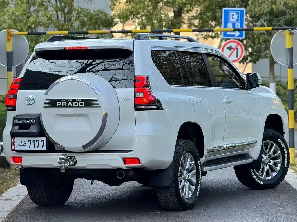 Toyota Prado 2018 — фото 7
