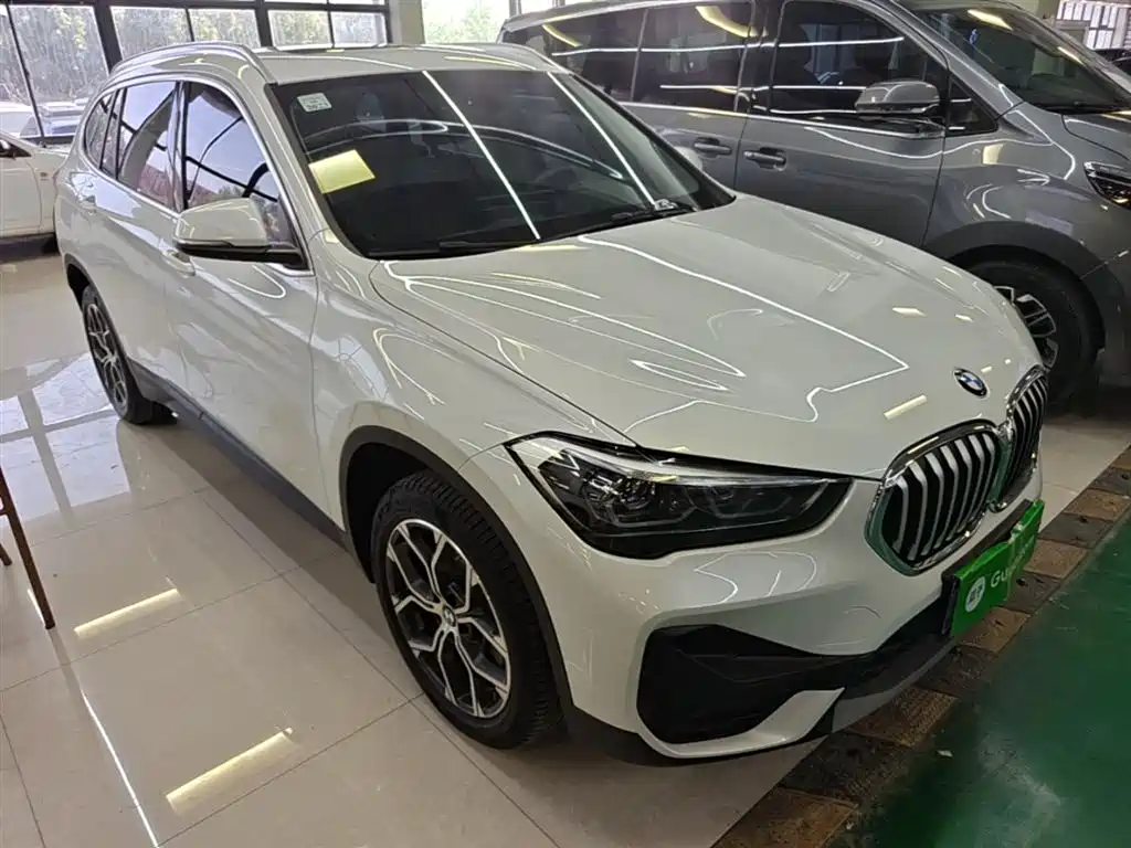 BMW X1 2021 — фото 4