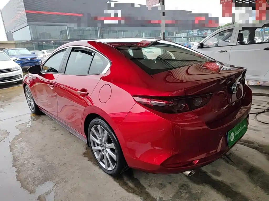 Mazda 3 Axela 2019 — фото 5