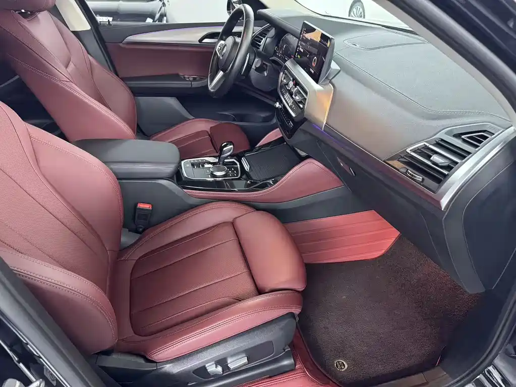 BMW X4 2022 — фото 11