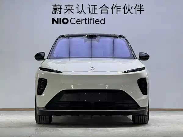 NIO ES8 2024