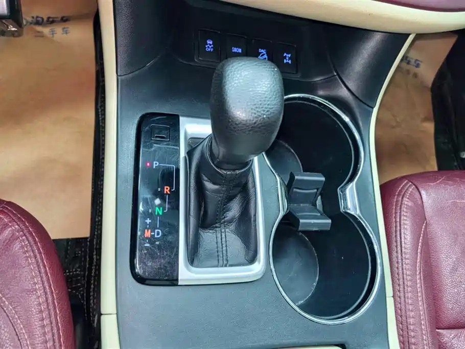 Toyota Highlander 2018 — фото 16