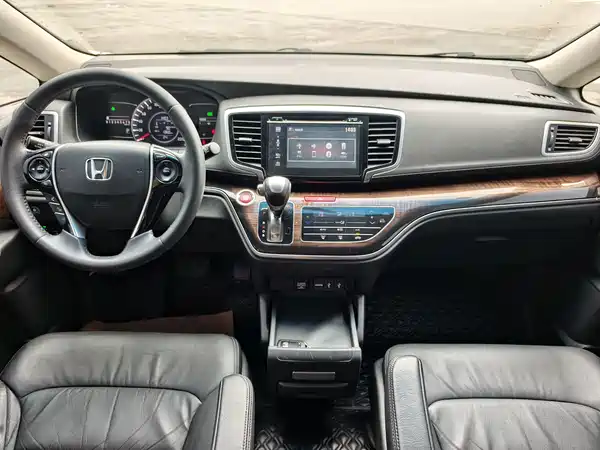 Honda Odyssey 2015