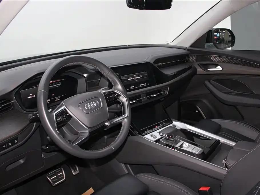 Audi Q6 2024 — фото 18