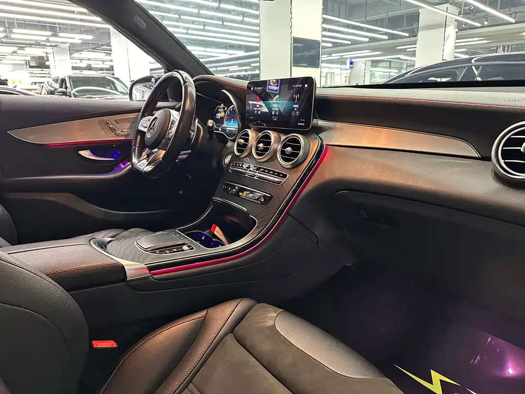 Mercedes-Benz GLC AMG 2021 — фото 11