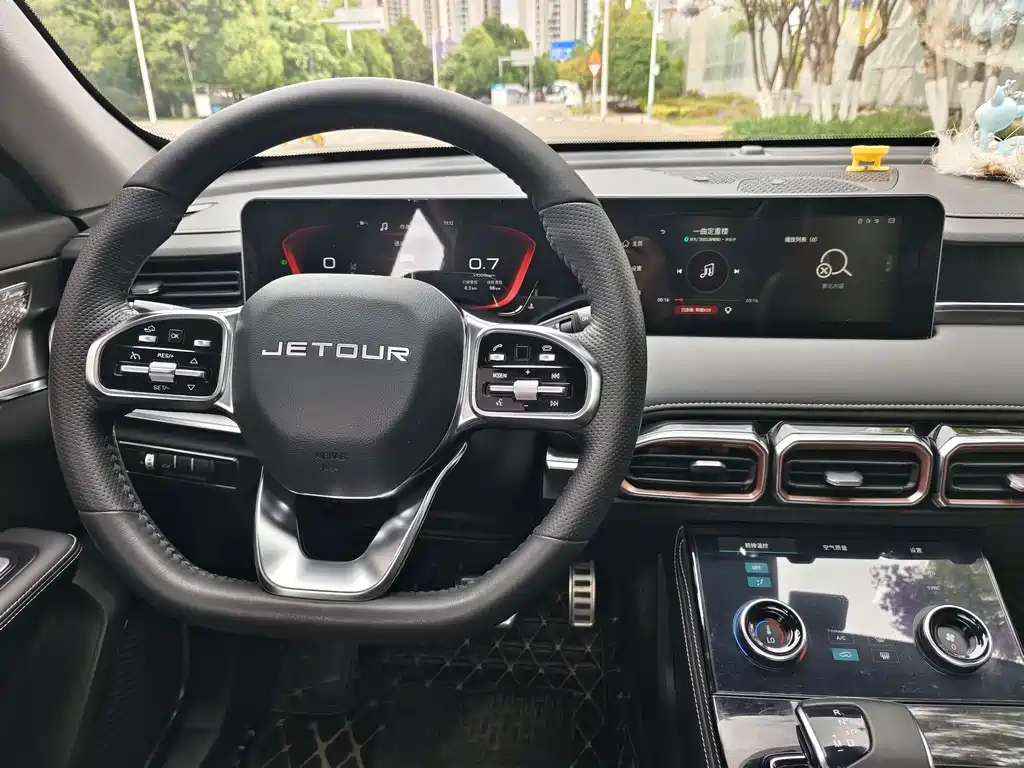 Jetour X70 PLUS 2020 — фото 12