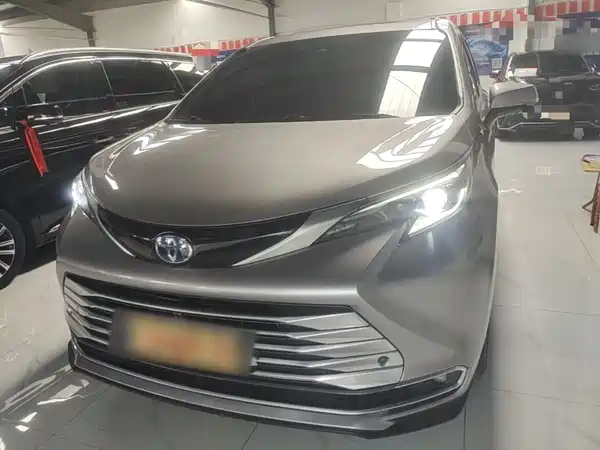 Toyota Sienna 2022