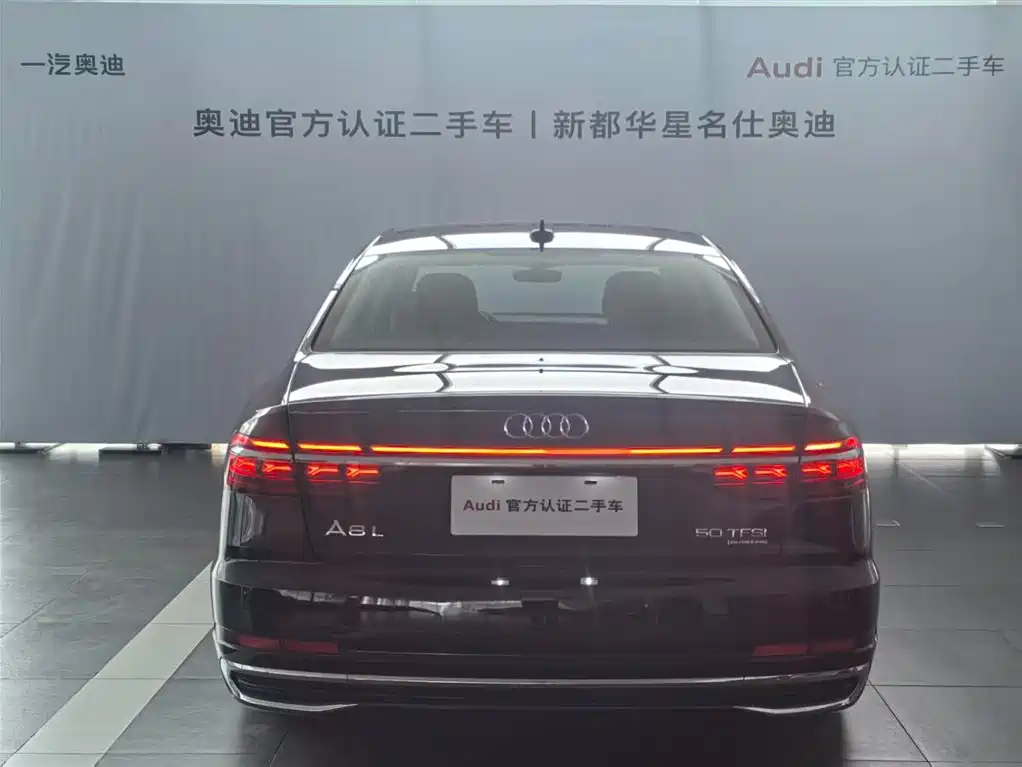 Audi A8 2024 — фото 4