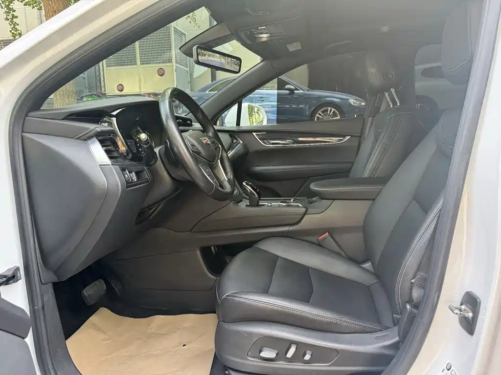 Cadillac XT5 2022 — фото 20
