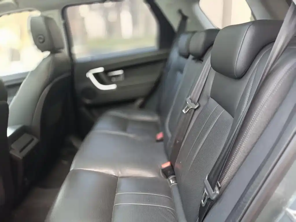 Land Rover Discovery Sport 2019 — фото 9