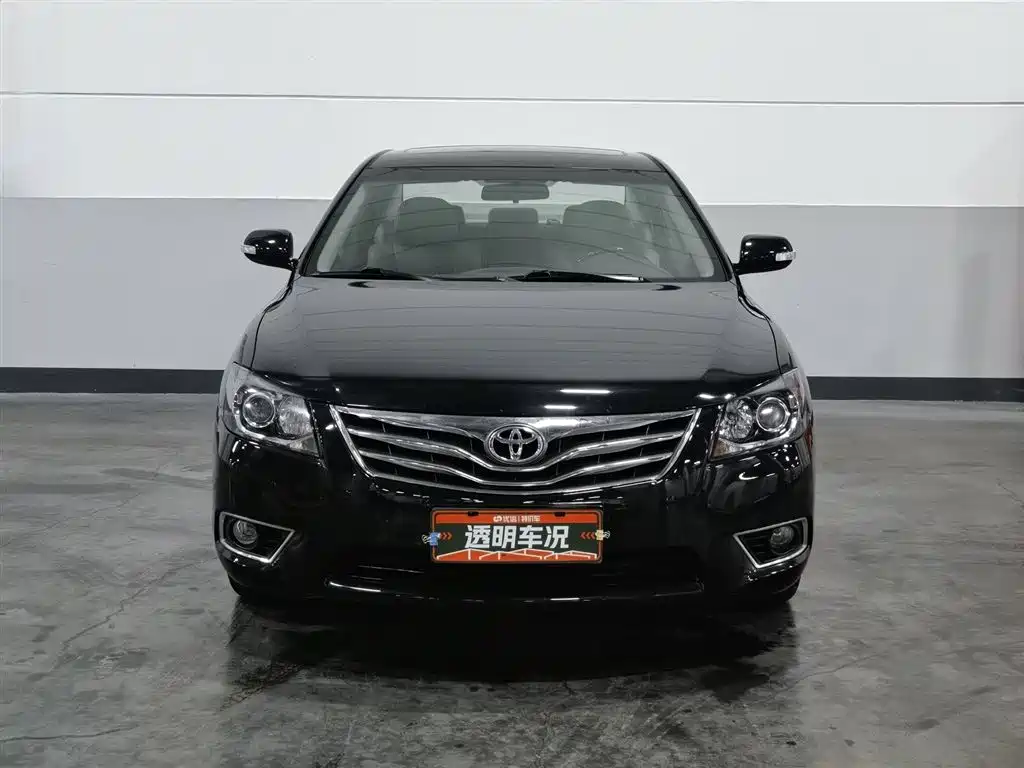 Toyota Camry 2015 — фото 3