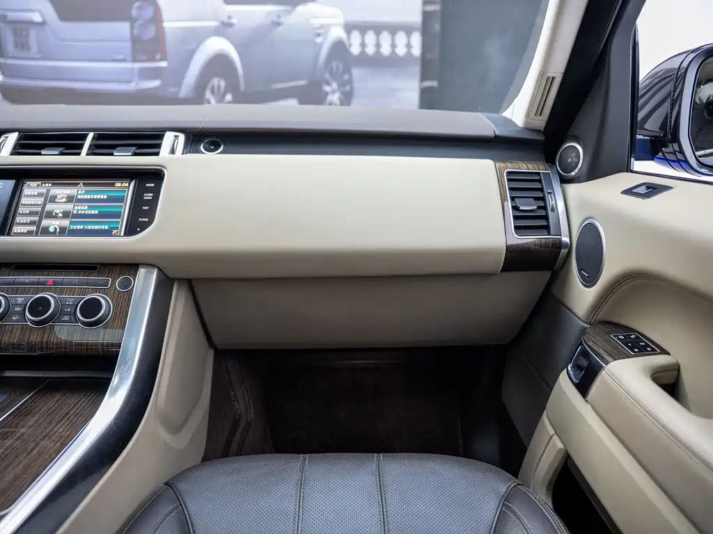 Land Rover Sport 2014 — фото 19