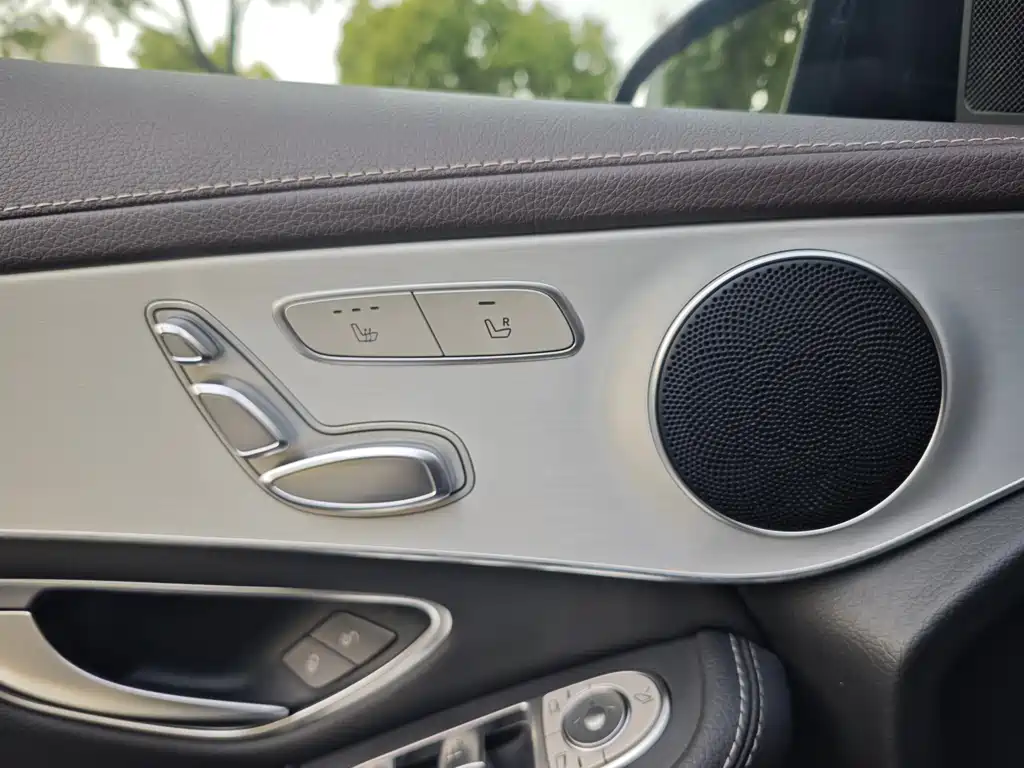 Mercedes-Benz GLC 2020 — фото 19